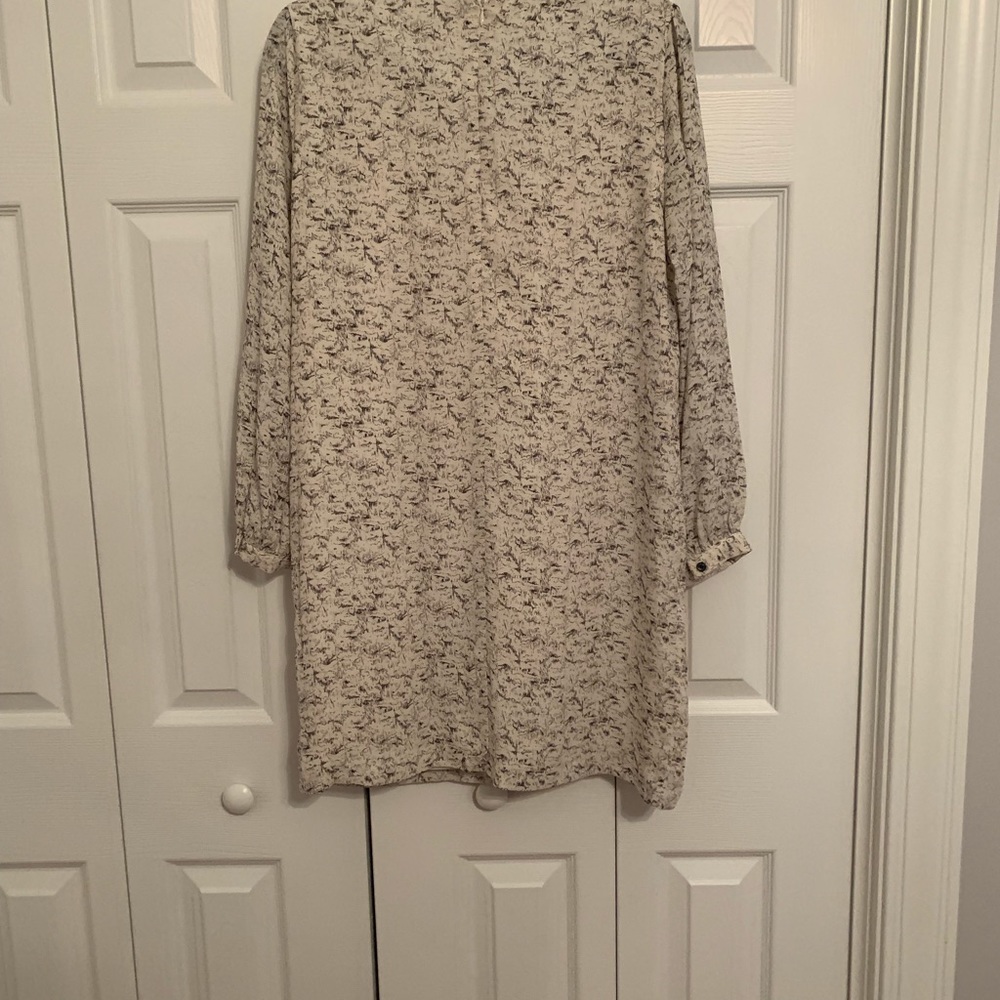 NWT FLORAL DRESS - Picture 4 of 4